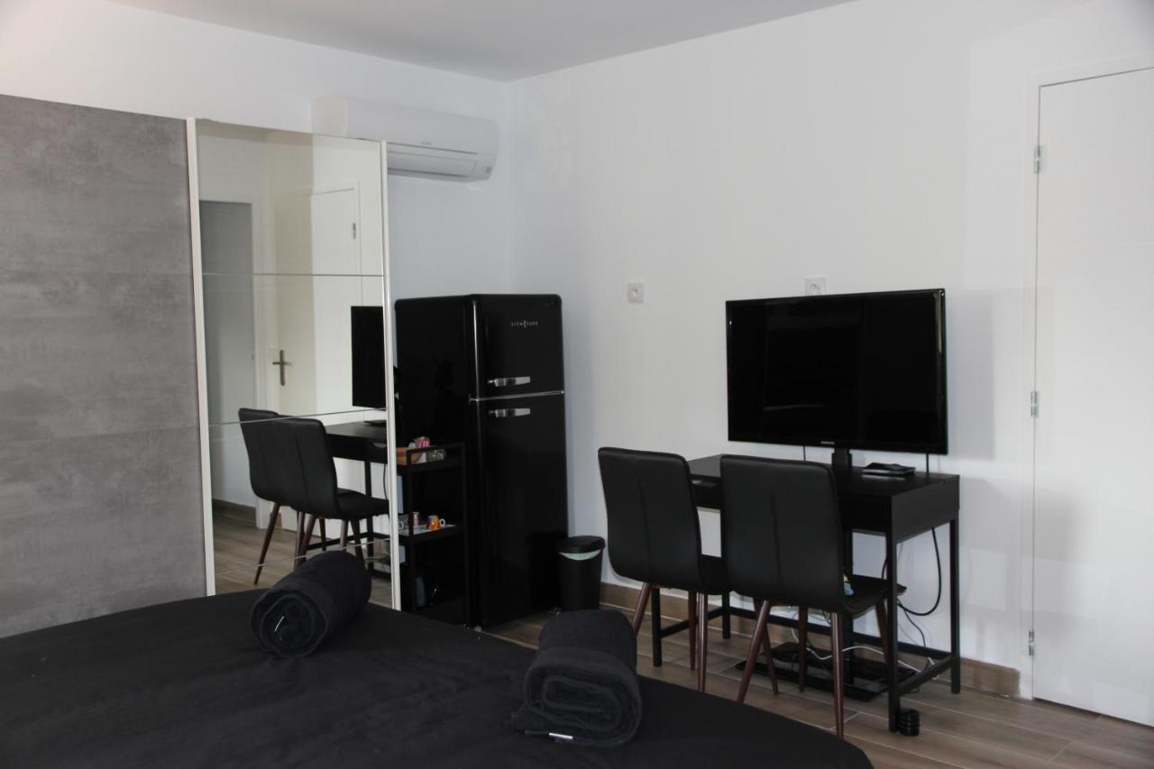Maison D'Hote Villa Monique Кюж-ле-Пен Екстериор снимка